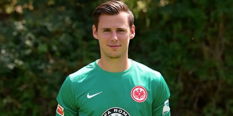 حارس مرمى النمسا يعلن إصابته بمرض السرطان