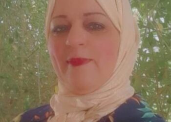 قال لها ذات مساء …