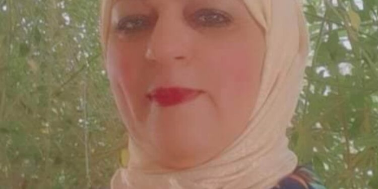 قال لها ذات مساء …