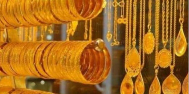 إعفاء الذهب بصحبة القادمين من الخارج من الضريبة الجمركية