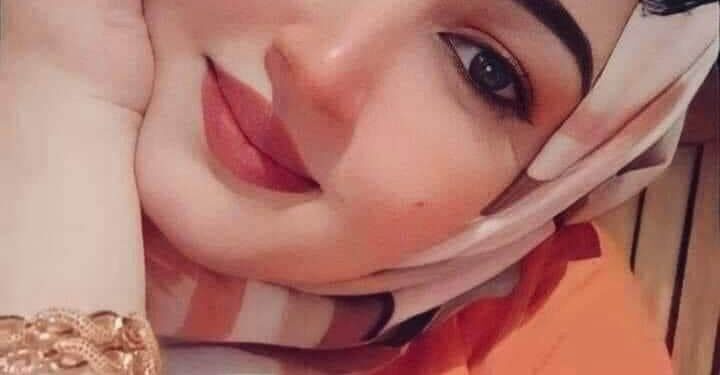 أأعذِر قلبي ، وهْوَ لي غير عــــاذِرٍ..؟!