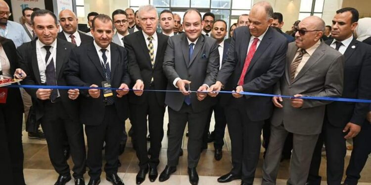 وزير التجارة والصناعة يفتتح معرضي “ايجيبت بروجيكتس” لمواد البناء