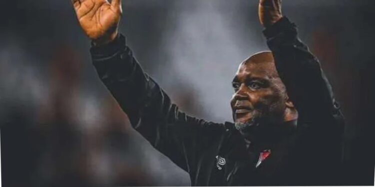 الأهلي يمنع بيتسو موسيماني من تولي تدريب الزمالك