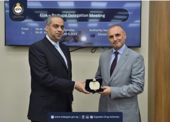 رئيس هيئة الدواء المصرية يستقبل نائب رئيس الهيئة الوطنية للأدوية البرتغالي