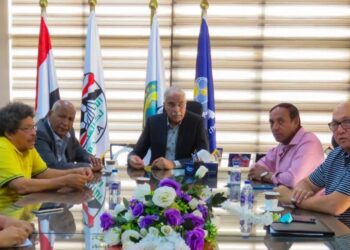 جمال علام يستقبل أعضاء اللجنة الفنية بالكاف