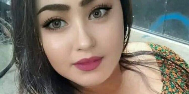 نَفسي وعُمريَ والفؤادُ فداكَ …