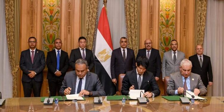 توقيع اتفاقية تصنيع مشترك بين “الإنتاج الحربي” و”ميزوها” اليابانية