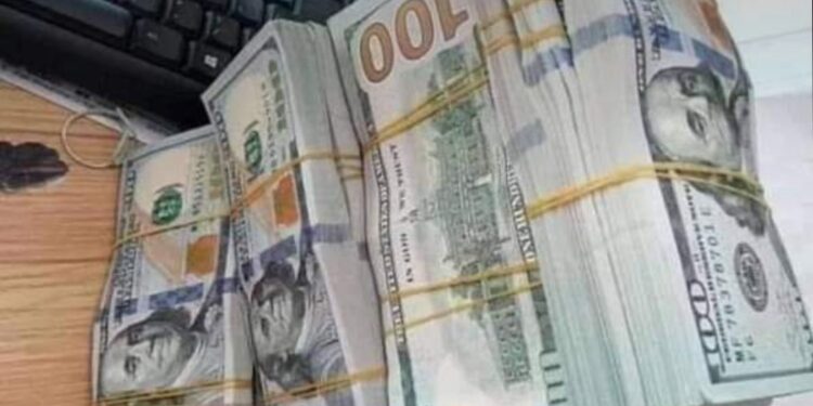 استقرار في سعر العملات الأجنبية والعربية اليوم الإثنين ..