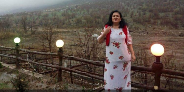 الخريفُ يوَدِعُنا …