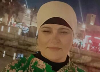 بحثت عنك مدامعي