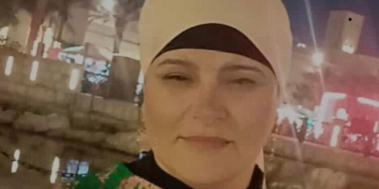 بحثت عنك مدامعي