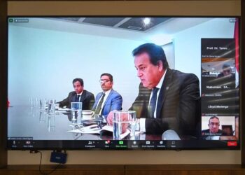 رئيس هيئة الدواء المصرية يحضر إجتماعاً افتراضياً مع وزيرة صحة زامبيا