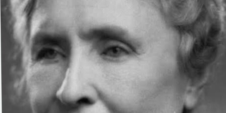 أجمل ما قالت هيلين كيلر …