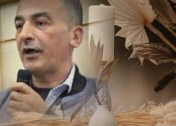 وَجْهُ الْحَقيقَةِ لا يُرى …