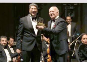 عمر خيرت يوحد الثقافات بالمتحف المصري  الكبير