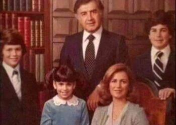 كذبت عليّ أمي ثماني كذبات…!!