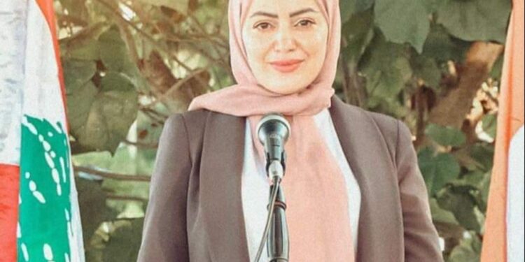 مثل أراجيح العيد …