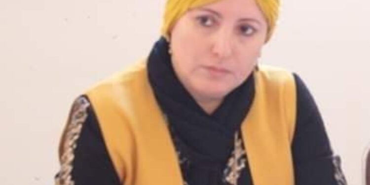 حملت الشمس قنديلي …