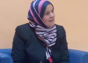 .. كأنّي فراش