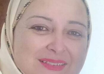 نظرة من عينيك…