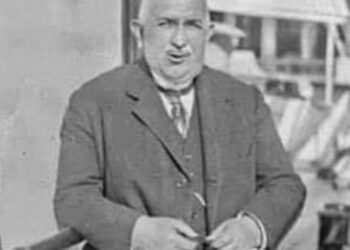 هل تعرفون هذا الرجل …