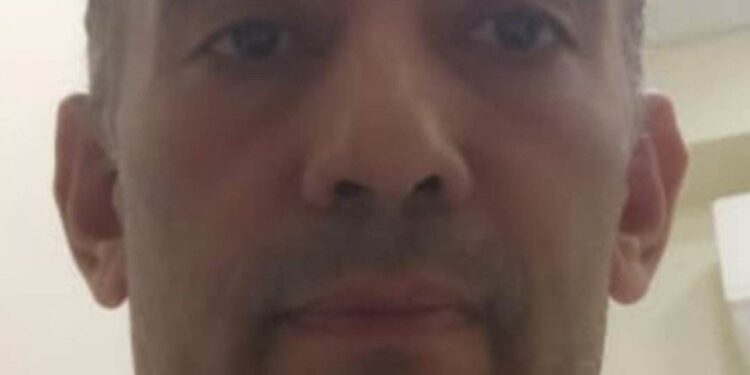 وأنت تغربين…