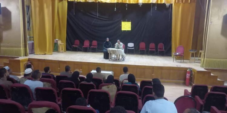 قصر ثقافة السباعية بأسوان يحتفل بالعمال ودورهم في التنمية