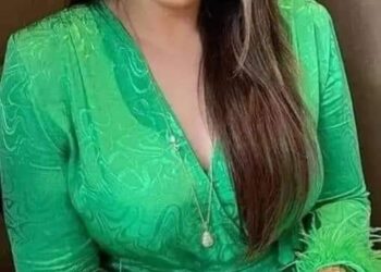 قالت : عشقت الشيب فيك لأنني