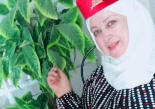 حافية القدمين …