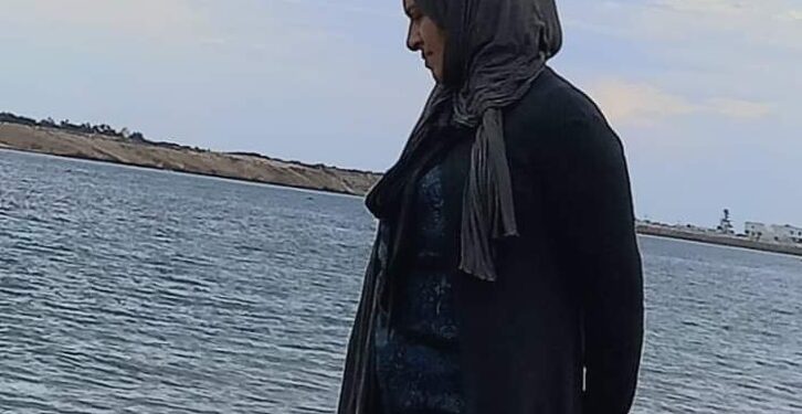 للرّجاء ومضات  كواذب ..