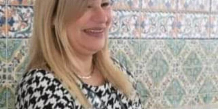 وفيك إنطوى عالمي الفاني