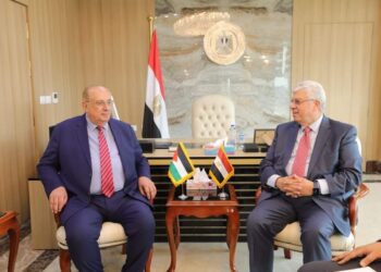 وزير التعليم العالي يلتقي نظيره الفلسطيني لبحث سبل التعاون المشترك