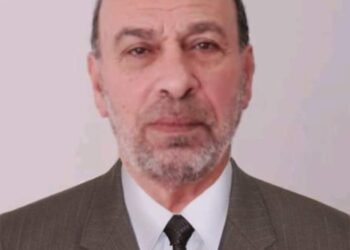 يـا عـابرا مـن بـين أوتـادي …