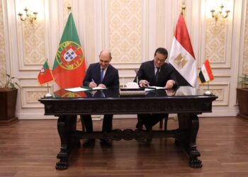 وزير الصحة ونظيره البرتغالي يوقعان بروتوكول تعاون مشترك بين البلدين