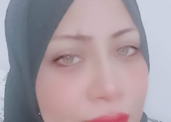 تشابكت أغصاني داخل أوتاد الخمائل المُهملة ..