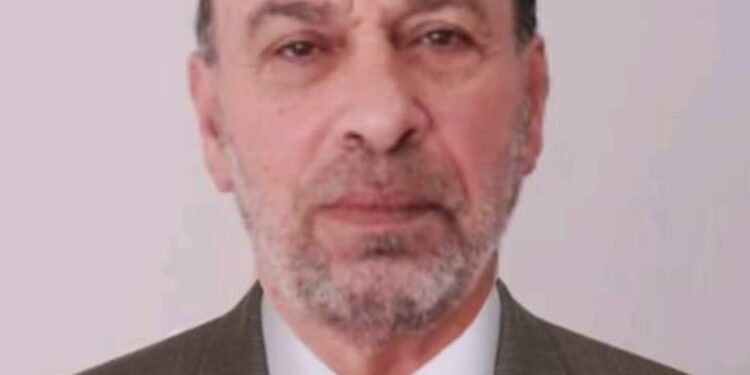 ”على شطر بيت لأبو العتاهية“ وخـير الكلام قليل الحروف