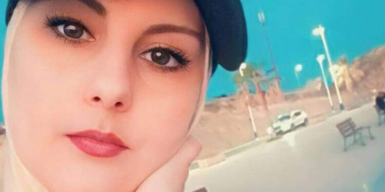 رماد بين نارين