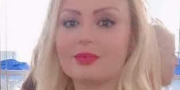 أغلقت النافذة …