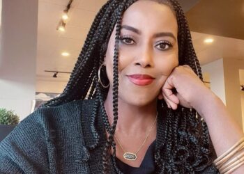 أيها الغريب …