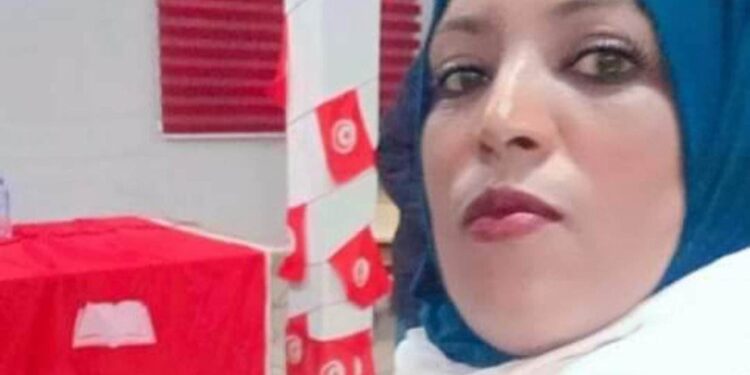 شظايا…لقاء منثور