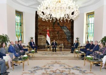 السيسي يستقبل وفدا من مجلس النواب الامريكي