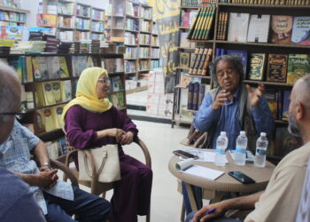 اجتماع اللجنة المشكلة مبادرة  “اقرأ كتابية”