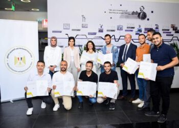 وزيرة الهجرة تشهد تخريج أول دفعتين فى مجال طاقة الرياح