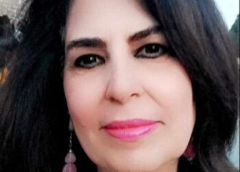 خارج السرب”