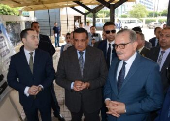 وزير التنمية المحلية ومحافظ كفر الشيخ يتفقدان المركز التكنولوجي لخدمة المواطنين …