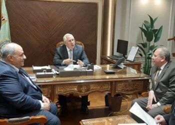 وزير الزراعة يتابع مشروعات هيئة التعمير والتنمية الزراعية …