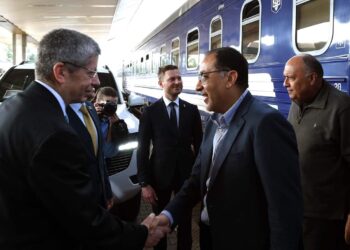 رئيس الوزراء يصل كييف ضمن وفد رؤساء المبادرة الأفريقية المشتركة لتسوية الأزمة الروسية الأوكرانية …