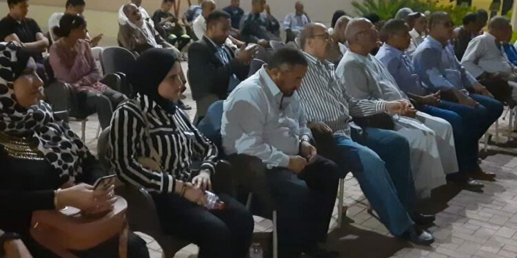 “في منتدى الشعر نلتقي”.. أمسية بنادي أدب أرمنت بالأقصر