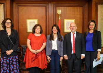 وزيرة التعاون الدولي تلتقي وفد دولة الأرجنتين لاستكشاف فرص التعاون المشترك