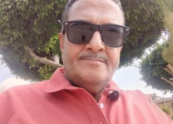 من خلف ظلك …